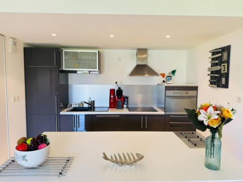 Photo de la galerie de l'établissement Saint-Clément, appartement confortable 2 chambres proche plage, à Quiberon