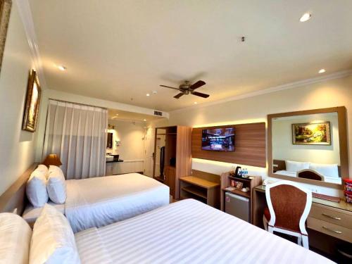 Tulip Hotel 2にあるベッド