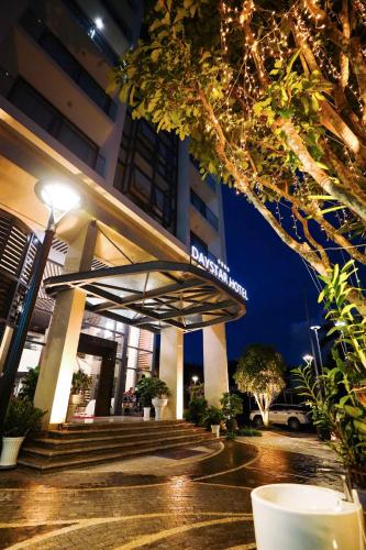 Bangunan di mana terletaknya hotel