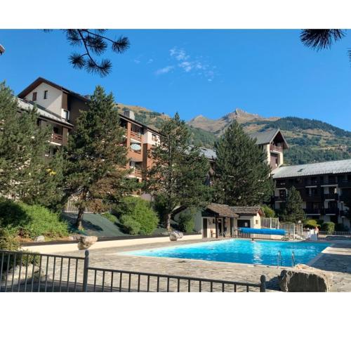 Photo de la galerie de l'établissement Les Glières, à Bourg-Saint-Maurice