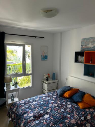 Estepona appartement vue mer avec terrasse sud