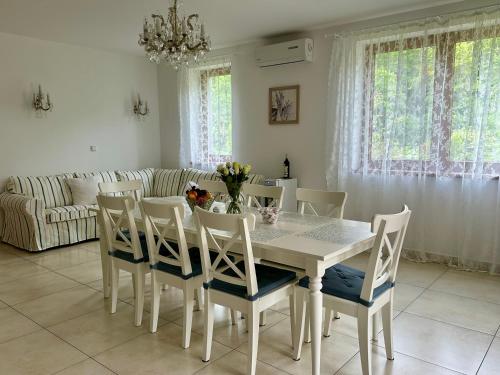 ubytování u Hraničního zámečku Hlohovec u Břeclavě