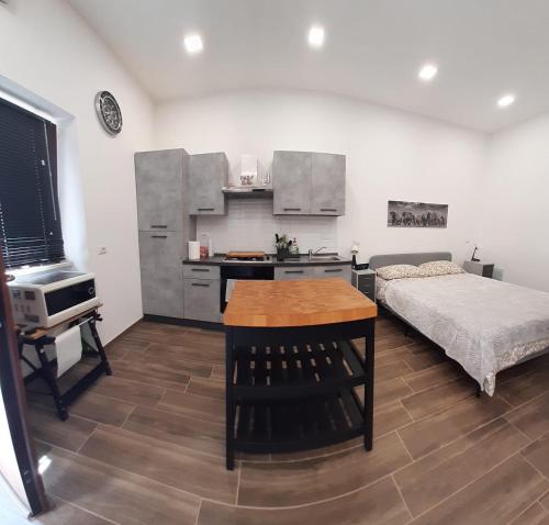 Η κουζίνα ή μικρή κουζίνα στο A casa di Stefano
