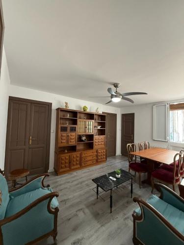 Amplio piso para 17 en pleno centro de Madrid