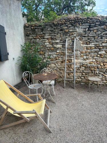 Φωτογραφία από το άλμπουμ του Chambre indépendante Les Chênes σε Villeneuve-les-Avignon
