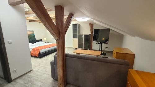 Televisyen dan/atau pusat hiburan di Symbiola Apartments
