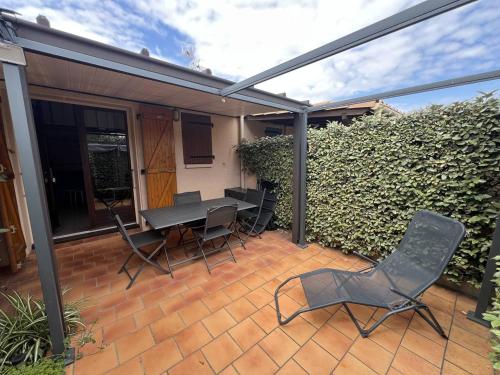 Villa T2 mezzanine climatisée avec piscine, proche plage - La Franqui - FR-1-81-608