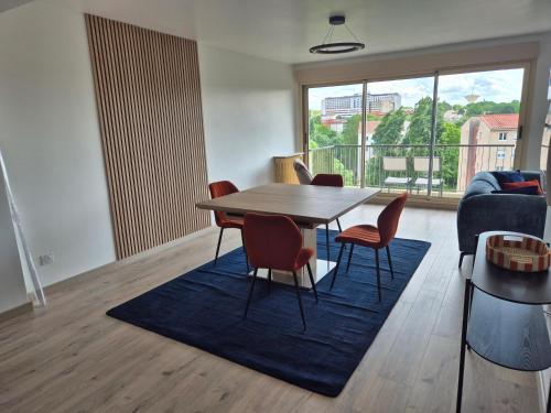 Photo de la galerie de l'établissement Le Bellevue, à La Roche-sur-Yon