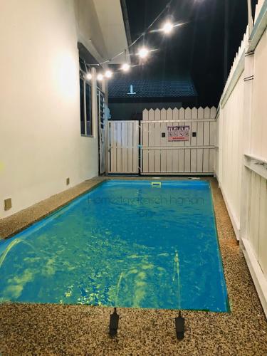 Kolam renang di atau dekat dengan Homestay kaseh hanan
