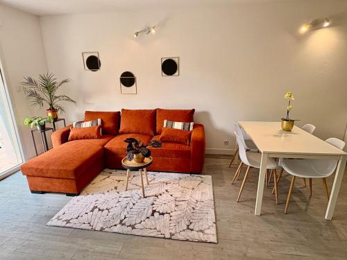 Appartement cosy, terrasse privée, parking, centre ville