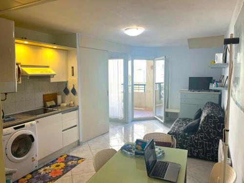 Menton center 200 m from the sea, terrace and garage