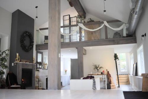 Η κουζίνα ή μικρή κουζίνα στο The Studio Loft at Fernwood Hills