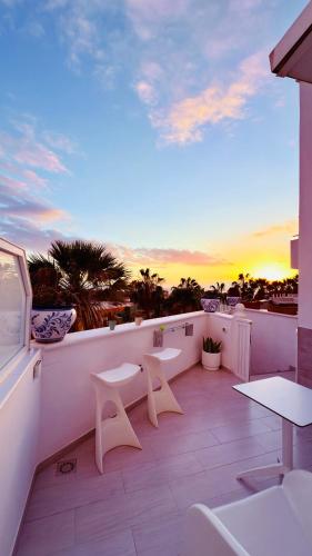 Costa Adeje Sunset Ocean View with Patio B By-Tenerife365