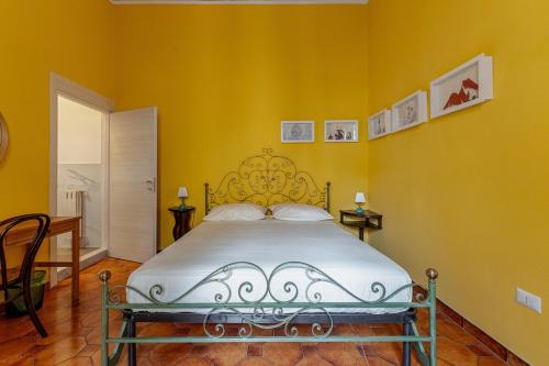 Laurino sweet house in the heart of Naples
