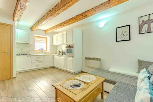 Blue Horizon - beautiful terrace with grill