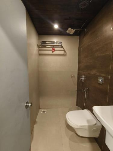 Un baño de Hotel Grace V