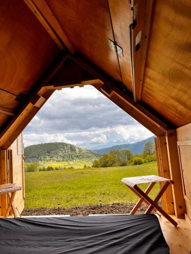 Příroda nedaleko luxury tent