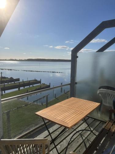 Gallery image of Ferienwohnung Schleiseits direkt am Wasser in Maasholm