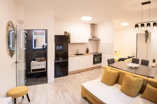 Funktastic Central Maksimir Condo