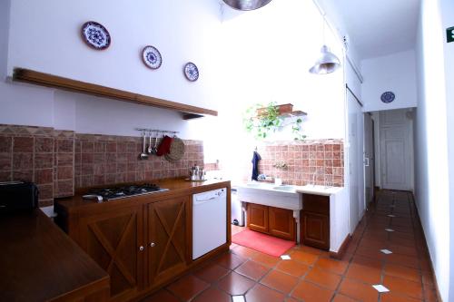 Η κουζίνα ή μικρή κουζίνα στο Kasa Katia Guest House