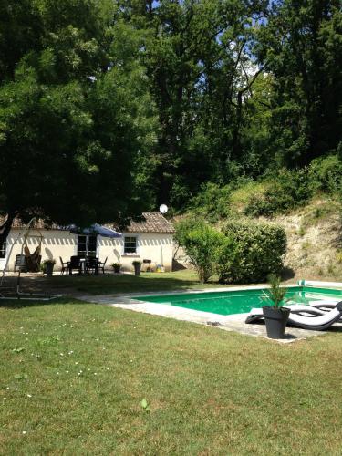 Gite 4 couchages piscine privée