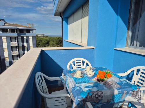 Balkoni atau teres di Temporary Home Silvi 5