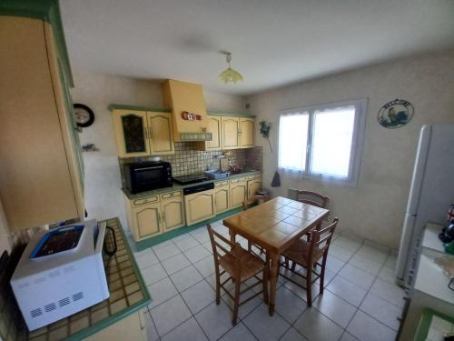Η κουζίνα ή μικρή κουζίνα στο Villabellevue