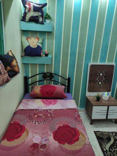 Katil atau katil-katil dalam bilik di Issa Snaffi Bedouin home