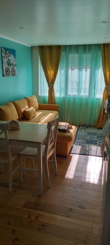 Daniela House