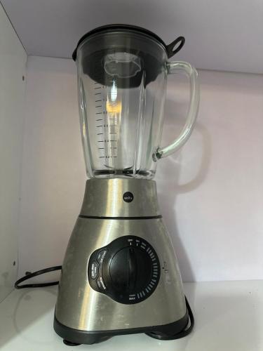 Kemudahan buat kopi dan teh di Addis Home & Comfort