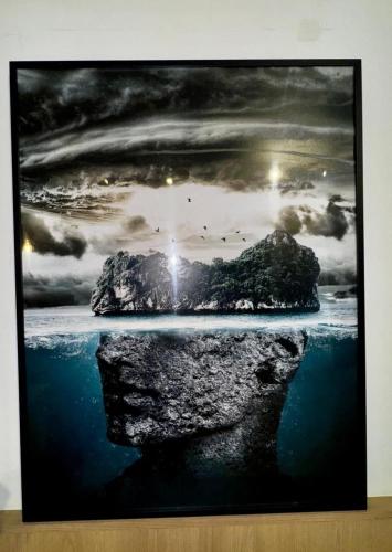 a picture of a rock in the water at Studio I Bela Vista – 5min. do Metrô Liberdade in Sao Paulo