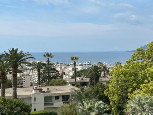 CANNES Vue Mer & Balcon dans Villa Exceptionnelle Belle Époque la Californie