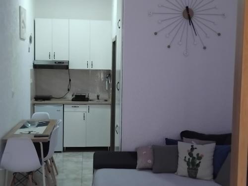 AK apartman tesisinde mutfak veya mini mutfak