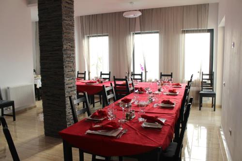 Restoran atau tempat lain untuk makan di Indeep Club