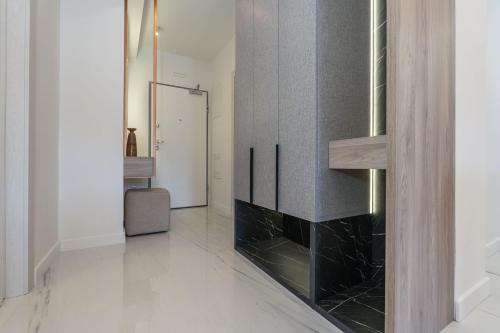 THE SIGNATURE SUITE by DuHomes