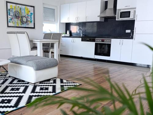 Dapur atau dapur kecil di Apartmani Jasmina 2