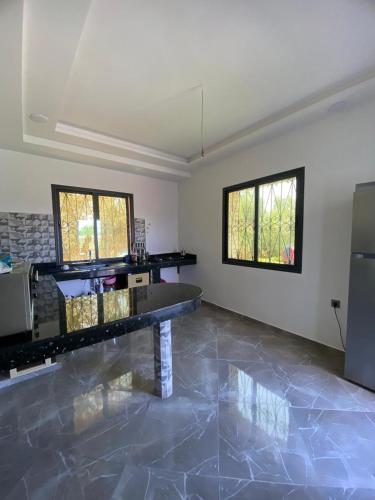 Kuchyň nebo kuchyňský kout v ubytování Villa amina