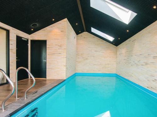 Piscina di Panoramic Retreat with Pool - By Traum Ferienwohnungen o nelle vicinanze