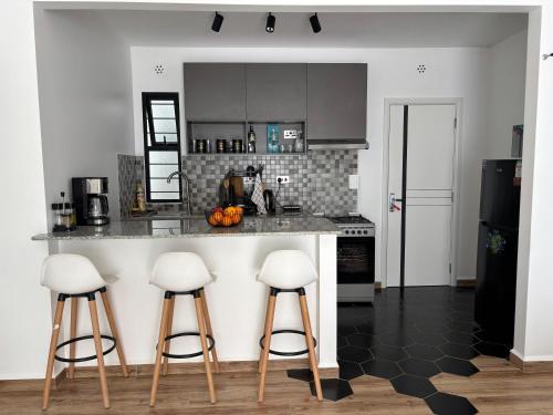 Kuchyň nebo kuchyňský kout v ubytování Apartment Karl-Tatu city