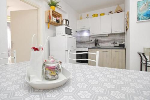 Apartments with parking space Baska, Krk - 24408