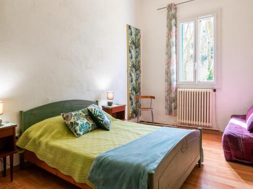 Katil atau katil-katil dalam bilik di Spacious Home with Beach Access