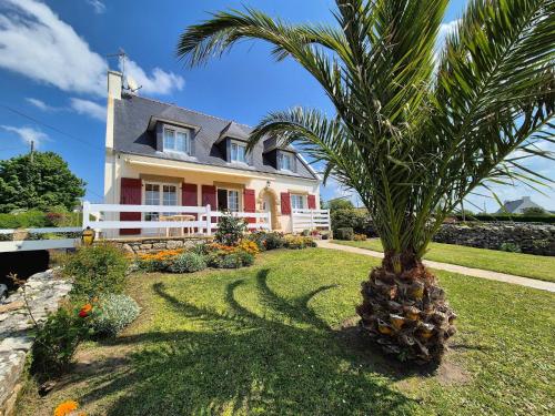 Holiday Home in Plouhinec with Sea Views