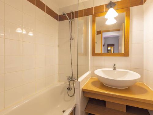 Appartement cosy à Plagne 1800 avec balcon et parking