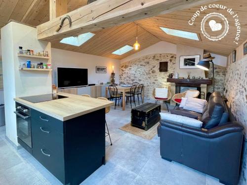 Maison rénovée, loft artiste, Brem Sur Mer, 3 pers, WIFI - FR-1-231-336