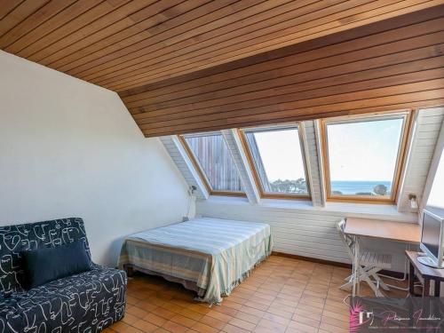 Photo de la galerie de l'établissement Studio cosy avec vue mer, proche plage - FR-1-825-69, à La Rochelle