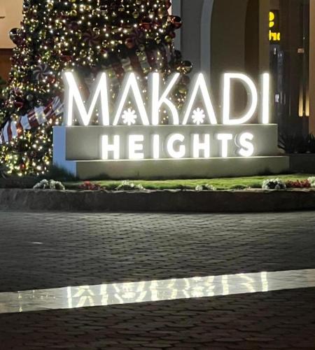 2 bed rooms apartment in makadi heights