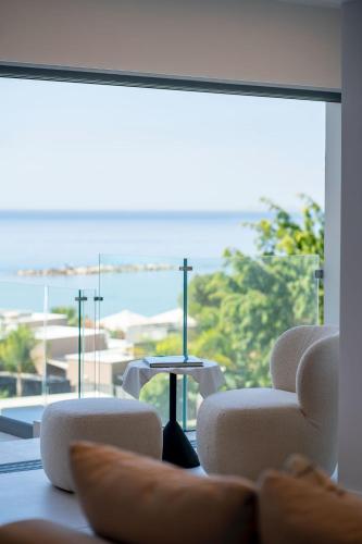 Deluxe Seafront - 2 Bed