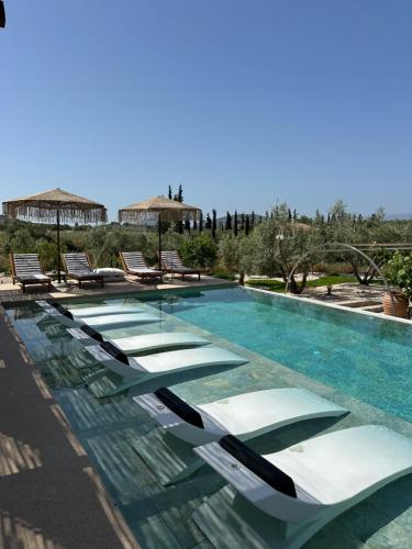 Bazén v ubytování Nafplio Lodge nebo v jeho okolí