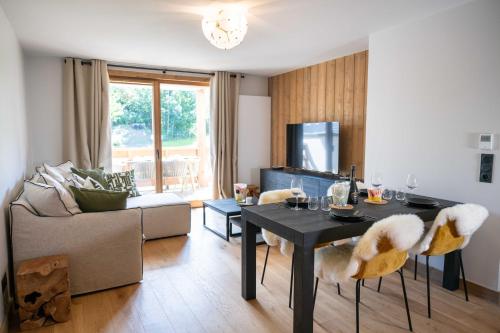 Exclusive accommodation terrace, parking and pool photo 2