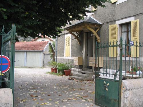 Photo de la galerie de l'établissement ANNECY COQUET MEUBLE t2 -2 VELOS, PROX LAC-VEILLE VILLE- GARE, à Annecy